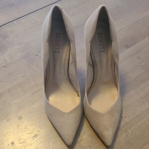 Schutz Cream Pointed Toe Heels